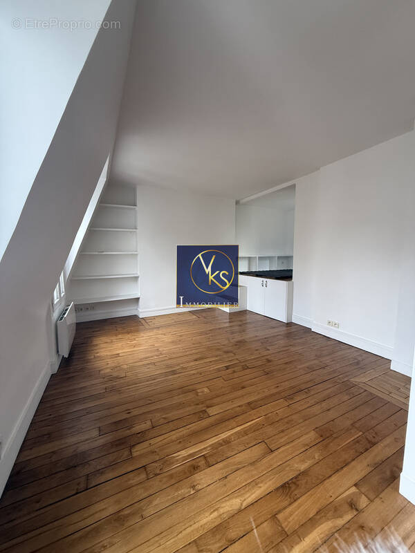 Appartement à PARIS-10E