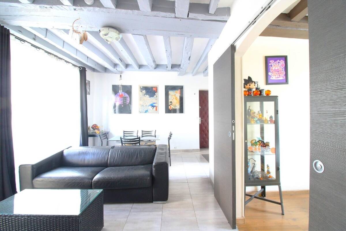 Appartement à MENNECY