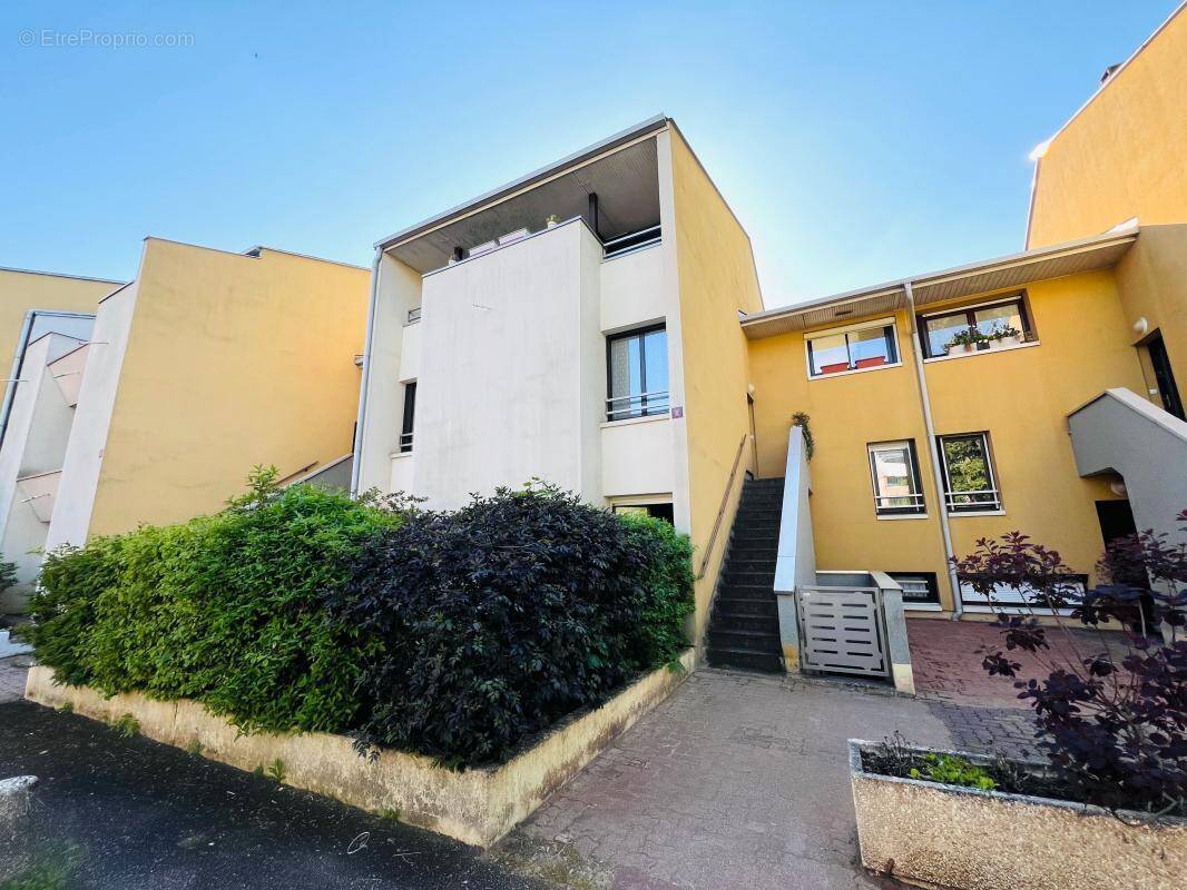 Appartement à JARVILLE-LA-MALGRANGE