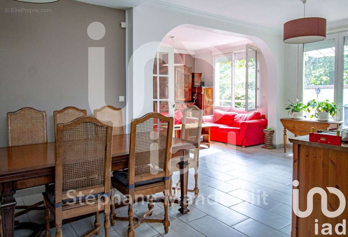 Photo 4 - Maison à SAINT-MAUR-DES-FOSSES
