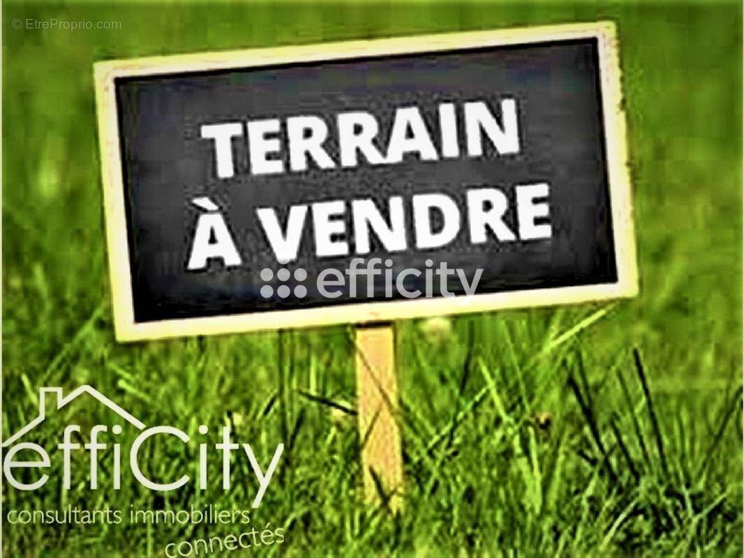 Terrain à BUTRY-SUR-OISE