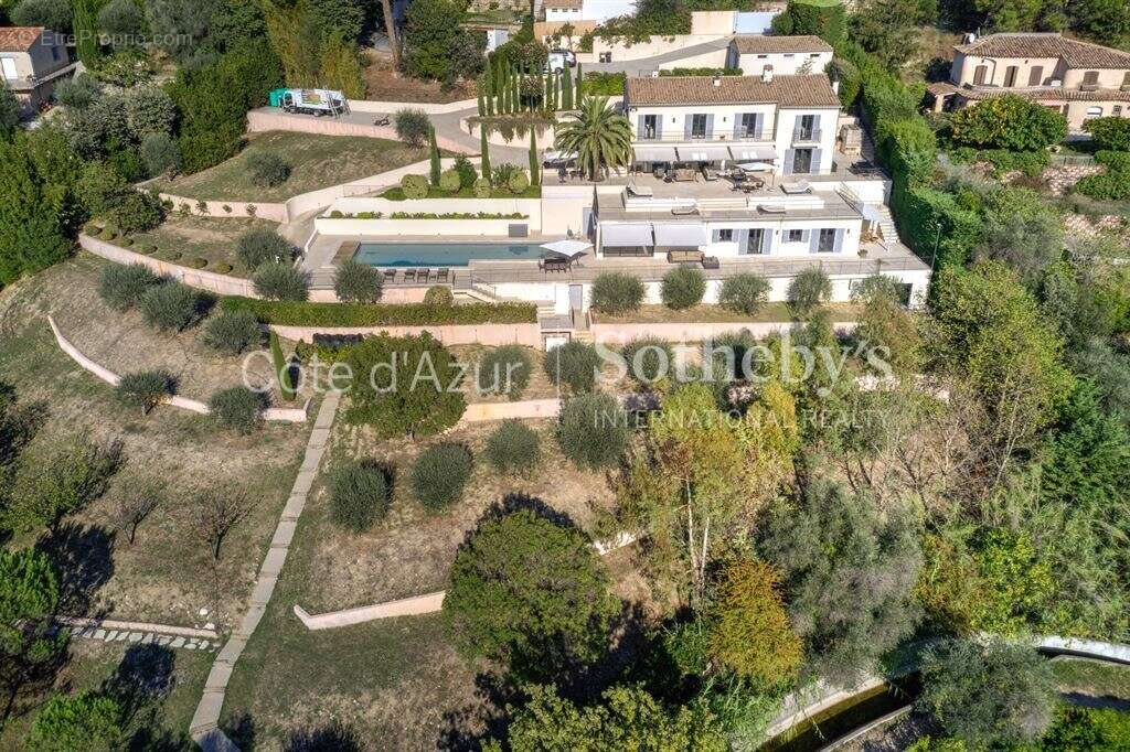 Maison à MOUGINS