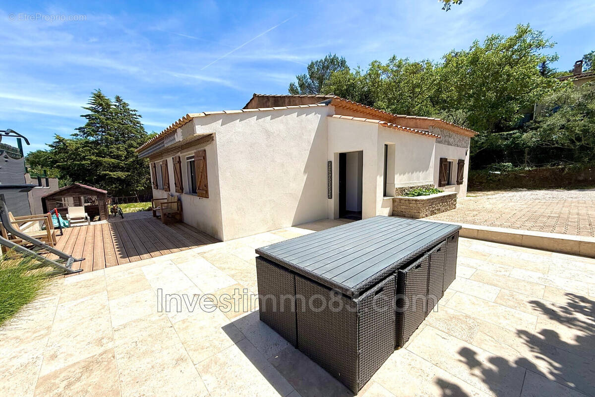 Maison à ROUGIERS