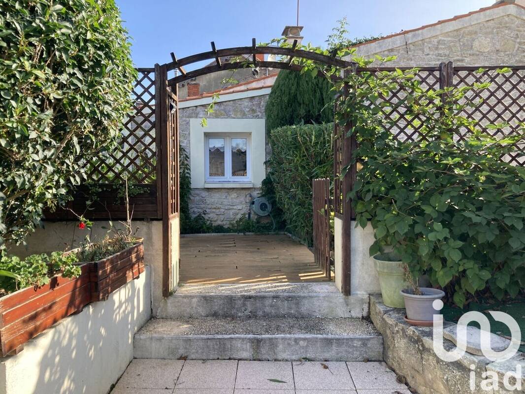 Photo 1 - Maison à BOURCEFRANC-LE-CHAPUS