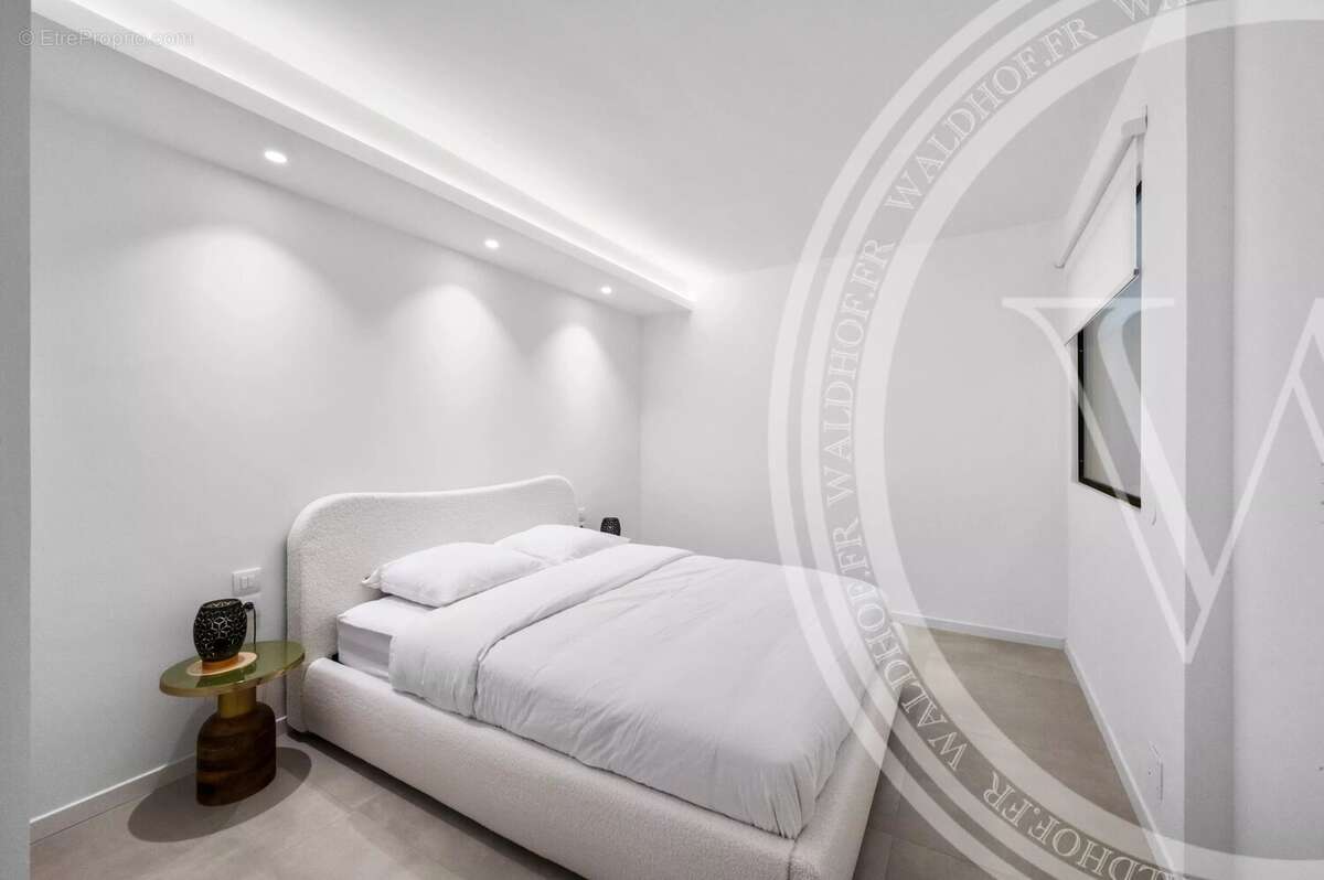 Appartement à ROQUEBRUNE-CAP-MARTIN