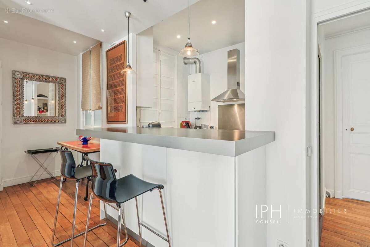 Appartement à NEUILLY-SUR-SEINE
