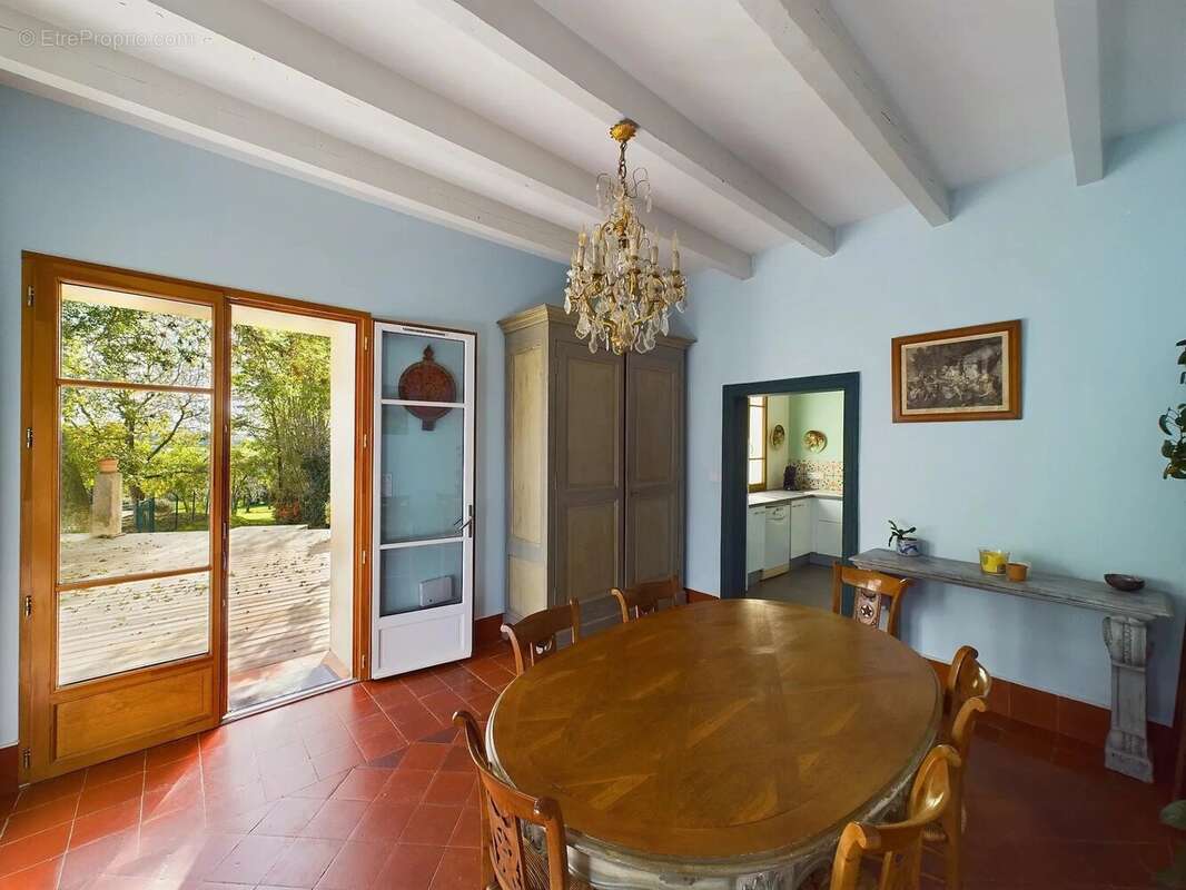 Maison à MIRANDOL-BOURGNOUNAC