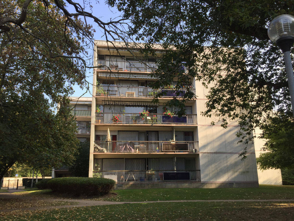 Appartement à TORCY