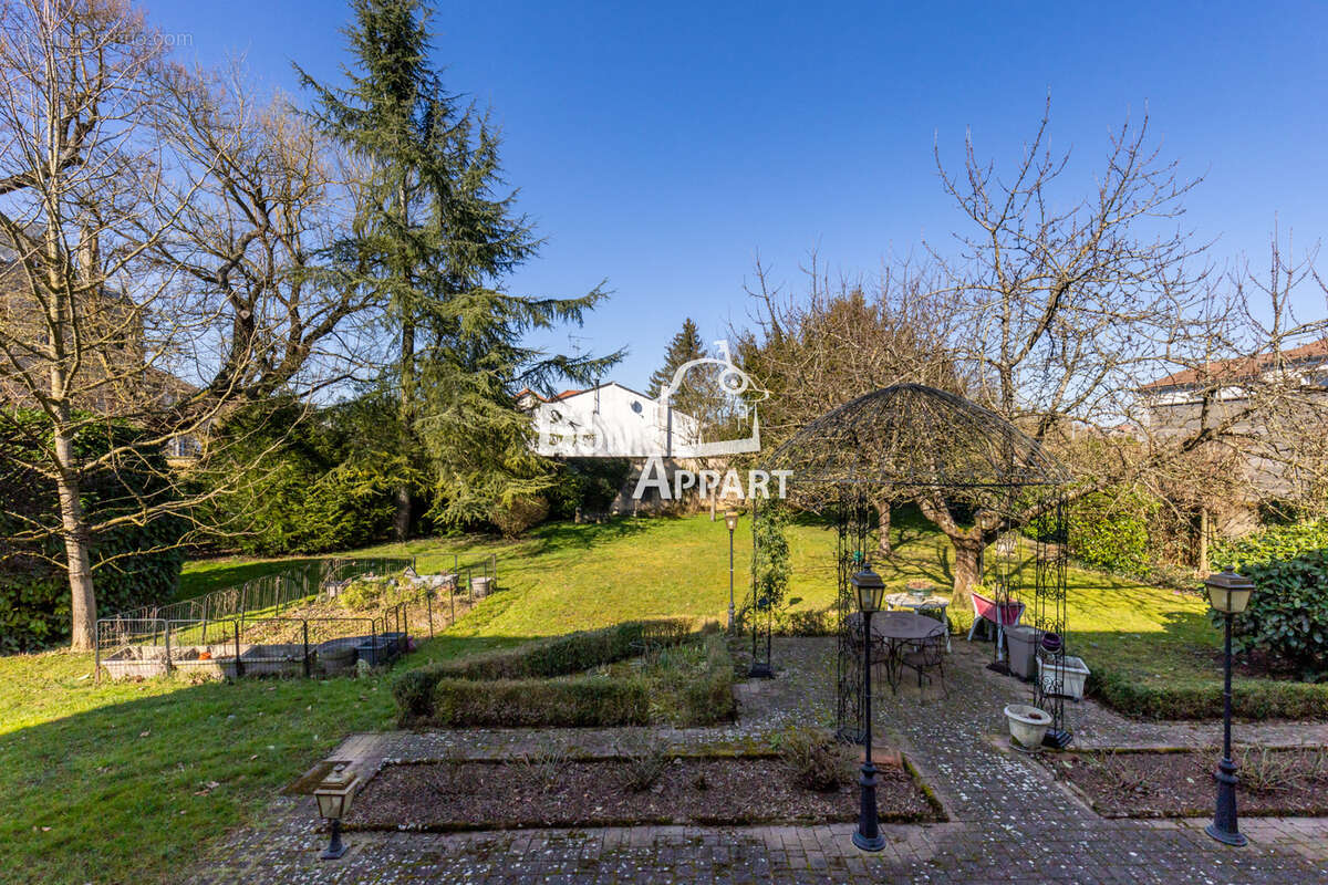 Maison à CONFLANS-EN-JARNISY
