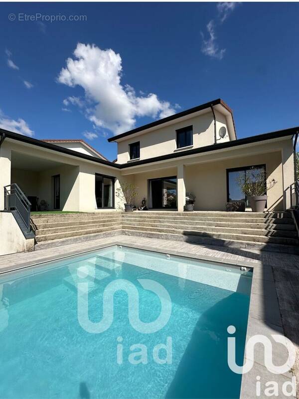 Photo 1 - Maison à CHARVIEU-CHAVAGNEUX