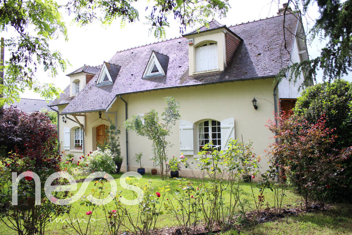 Maison à SAINT-DOULCHARD