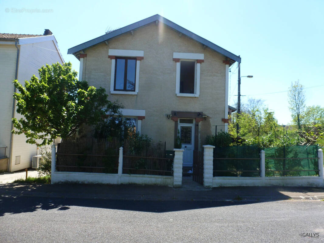 Maison - Maison à SAINT-DIZIER