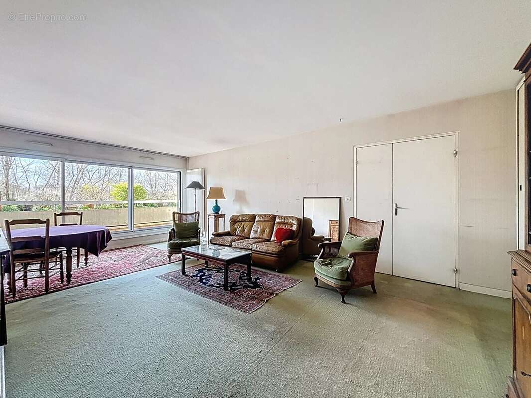 Appartement à ELANCOURT