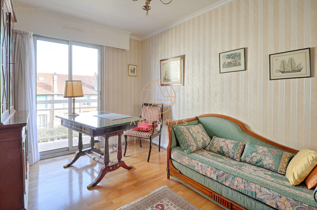 Appartement à SAINT-MAUR-DES-FOSSES