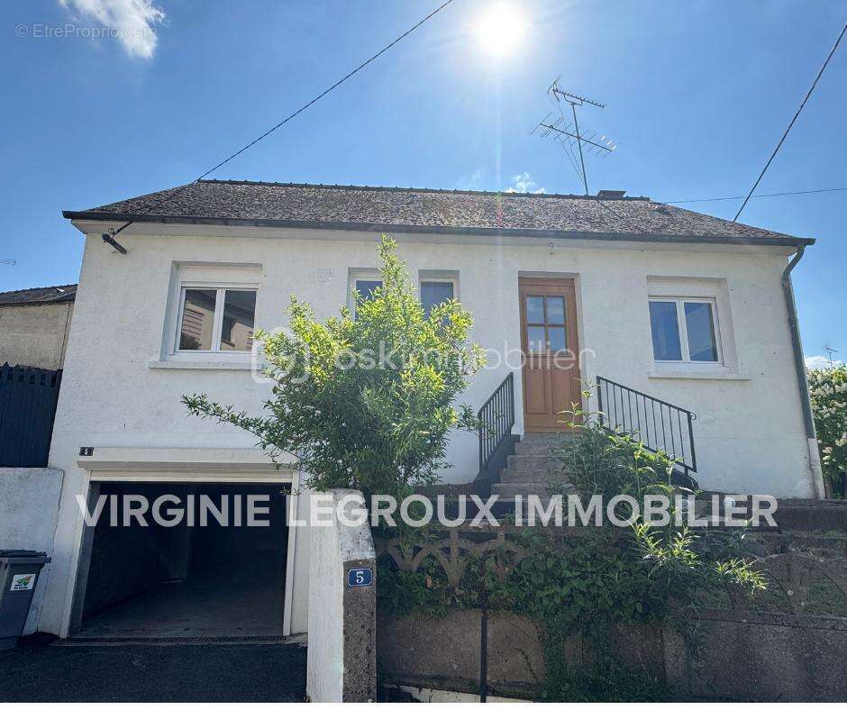 Maison à PORT-BRILLET