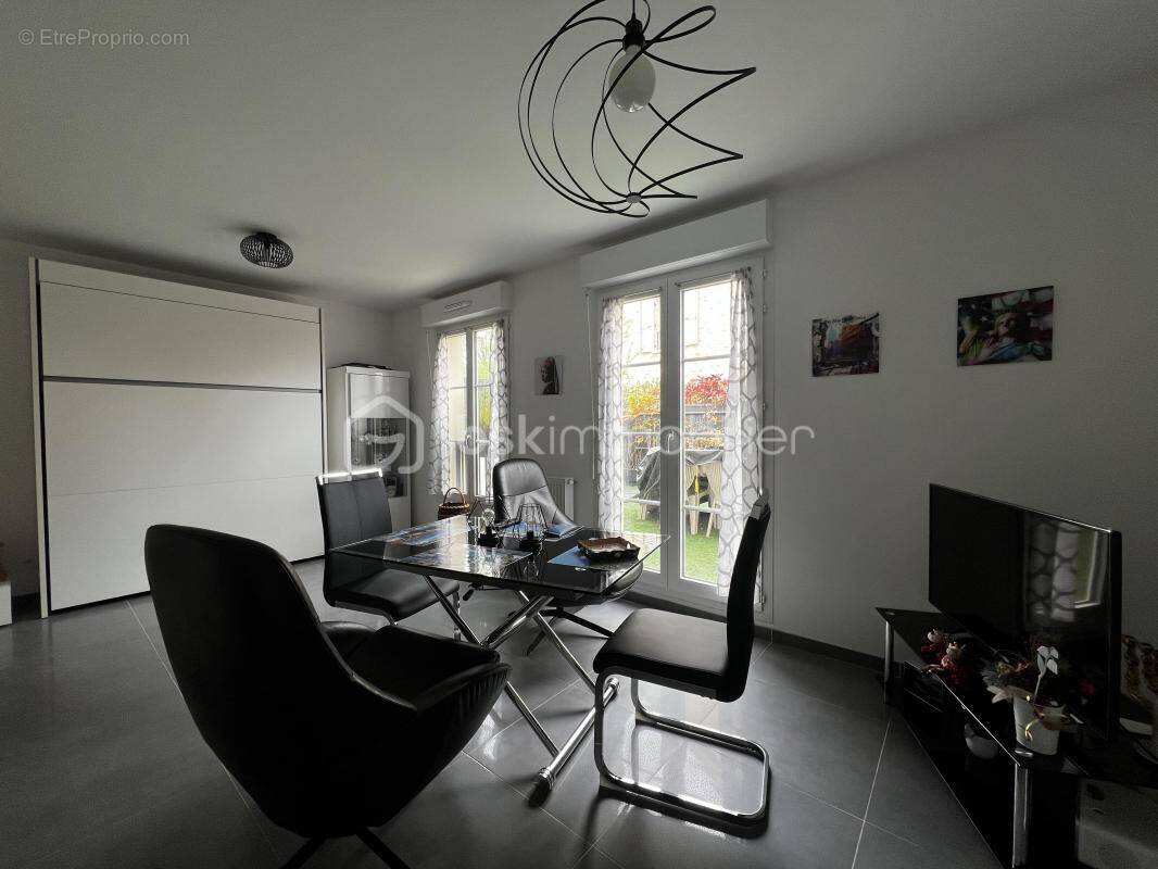 Appartement à SERRIS