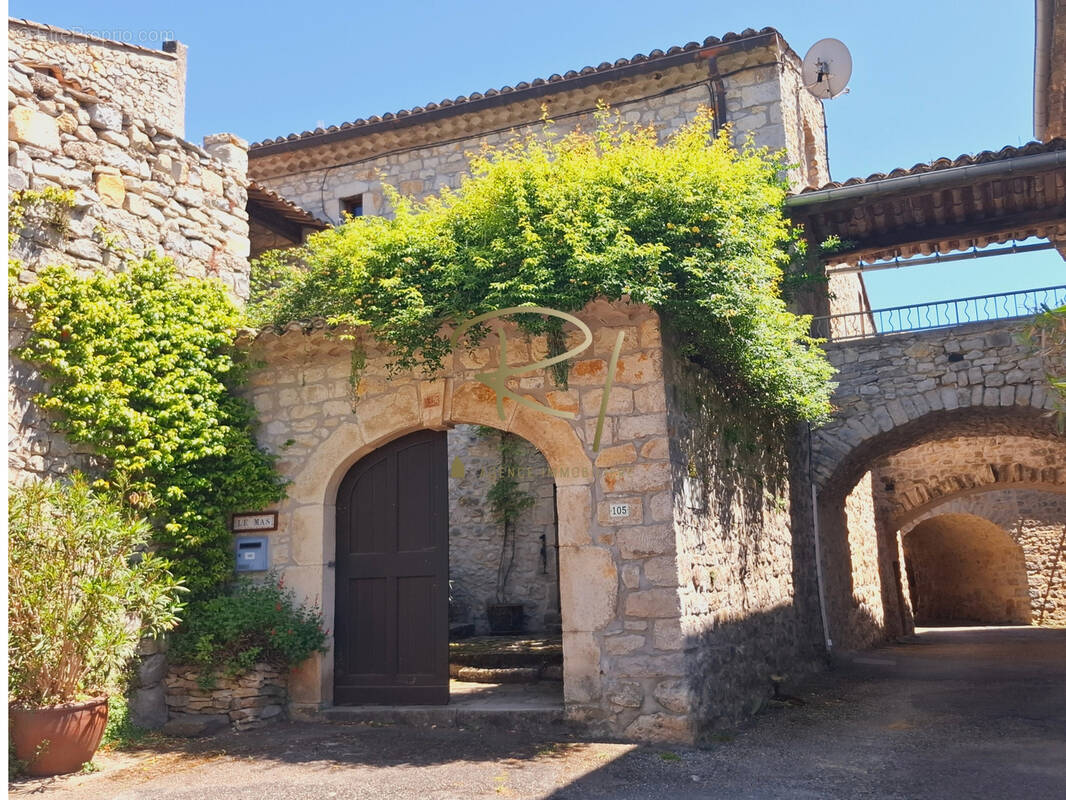 Maison à VALLON-PONT-D&#039;ARC