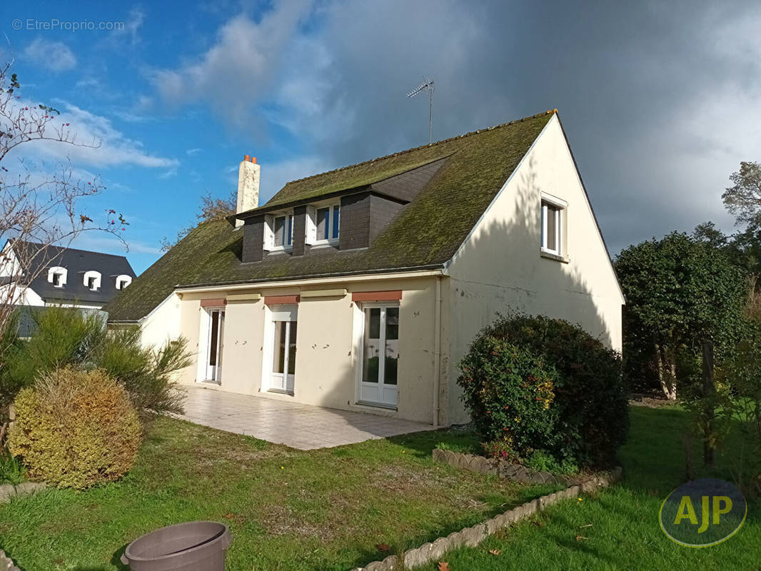 Maison à QUESTEMBERT
