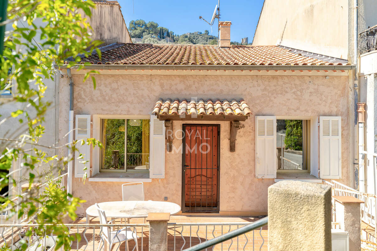 Maison à HYERES