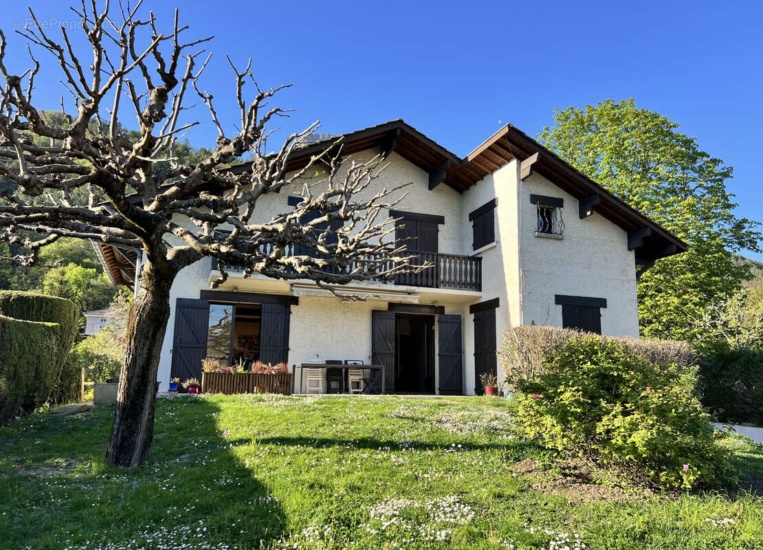 Maison à CORENC