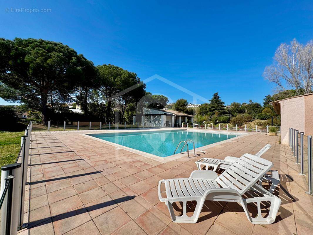 Appartement à VILLENEUVE-LOUBET