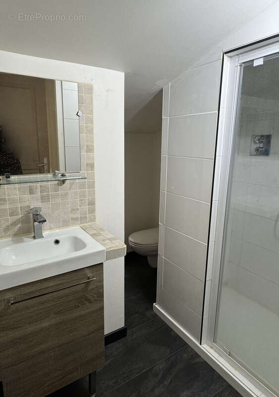 Appartement à CRAPONNE