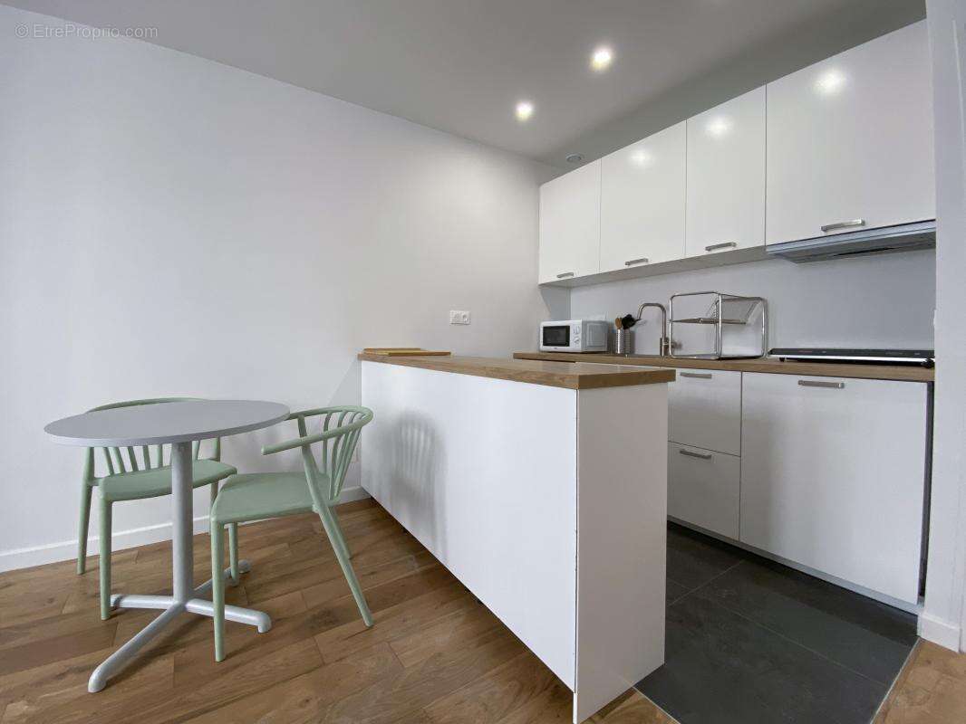 Appartement à PARIS-18E