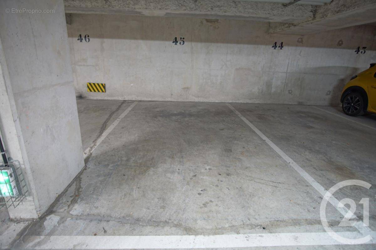 Parking à CHOISY-LE-ROI