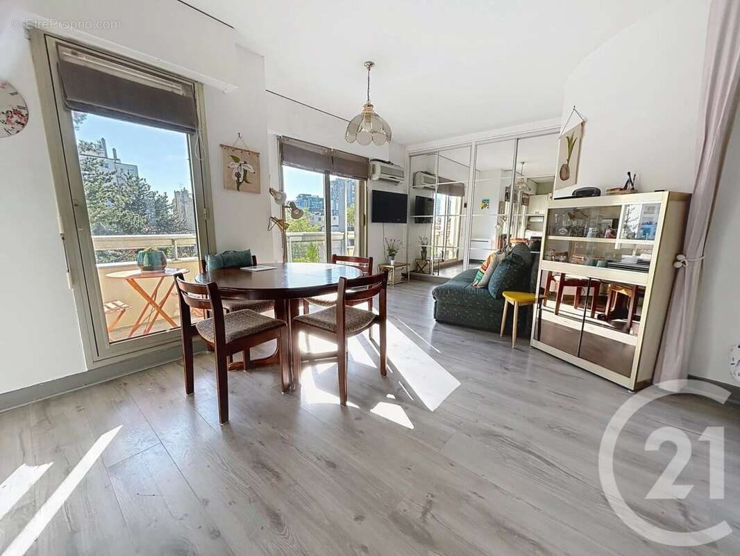 Appartement à LE KREMLIN-BICETRE