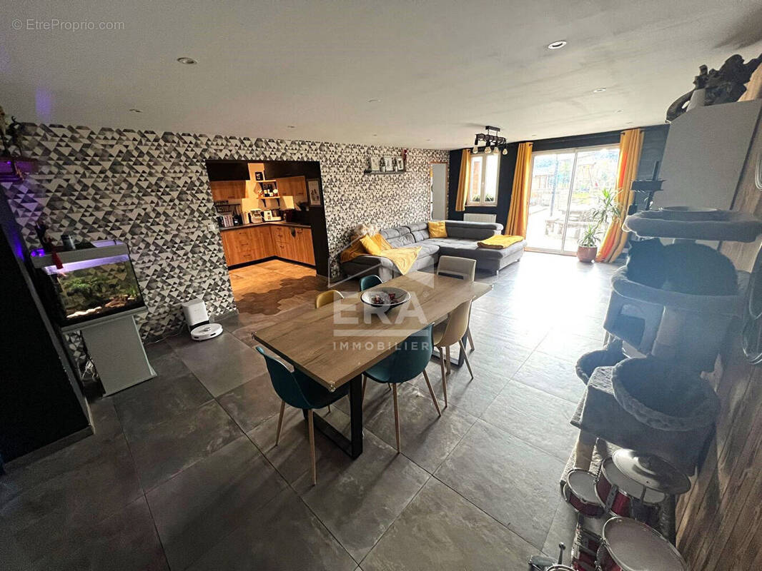 Maison à LOOS-EN-GOHELLE