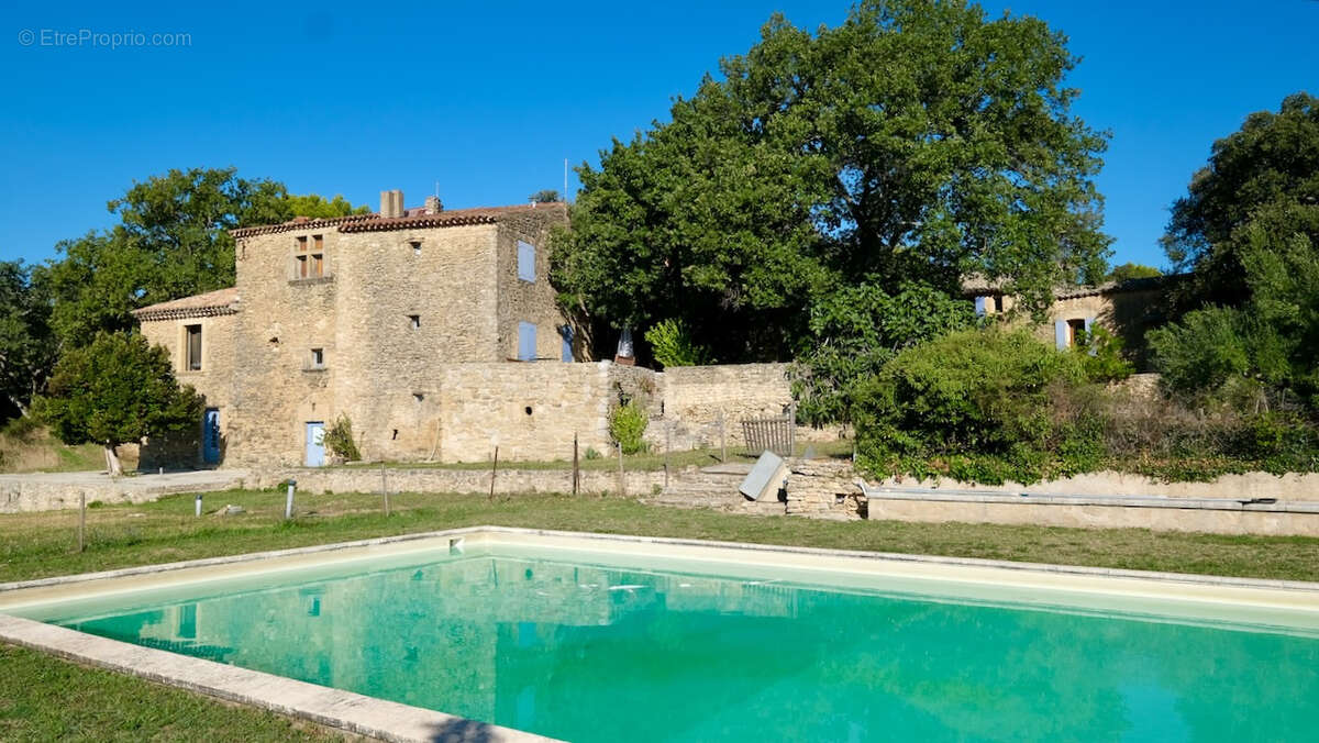 Maison à CUCURON