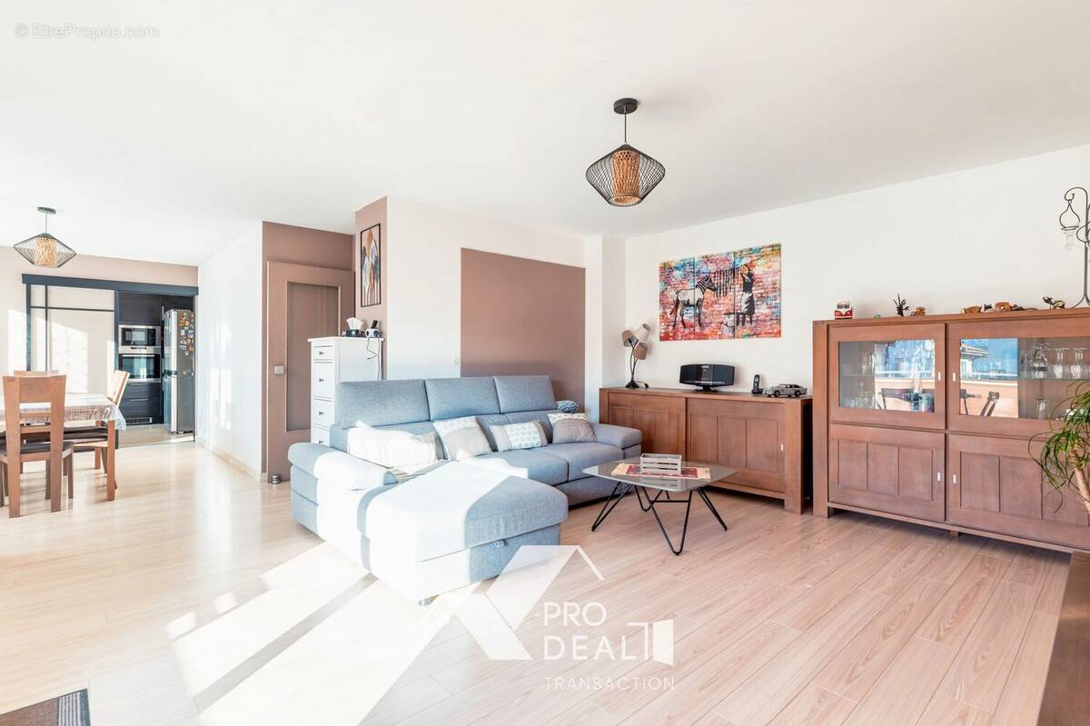Appartement à LYON-8E