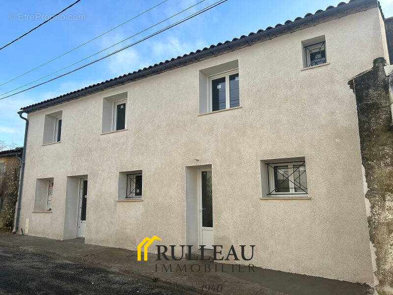 Maison à ANGLADE