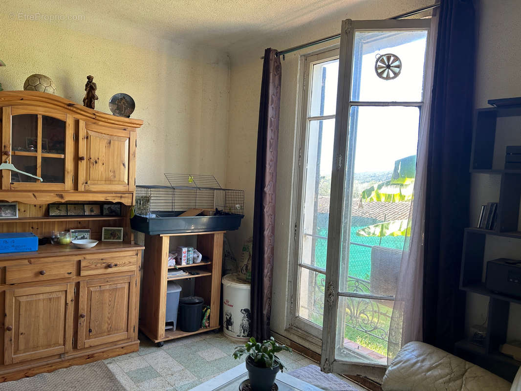 Appartement à LA COLLE-SUR-LOUP