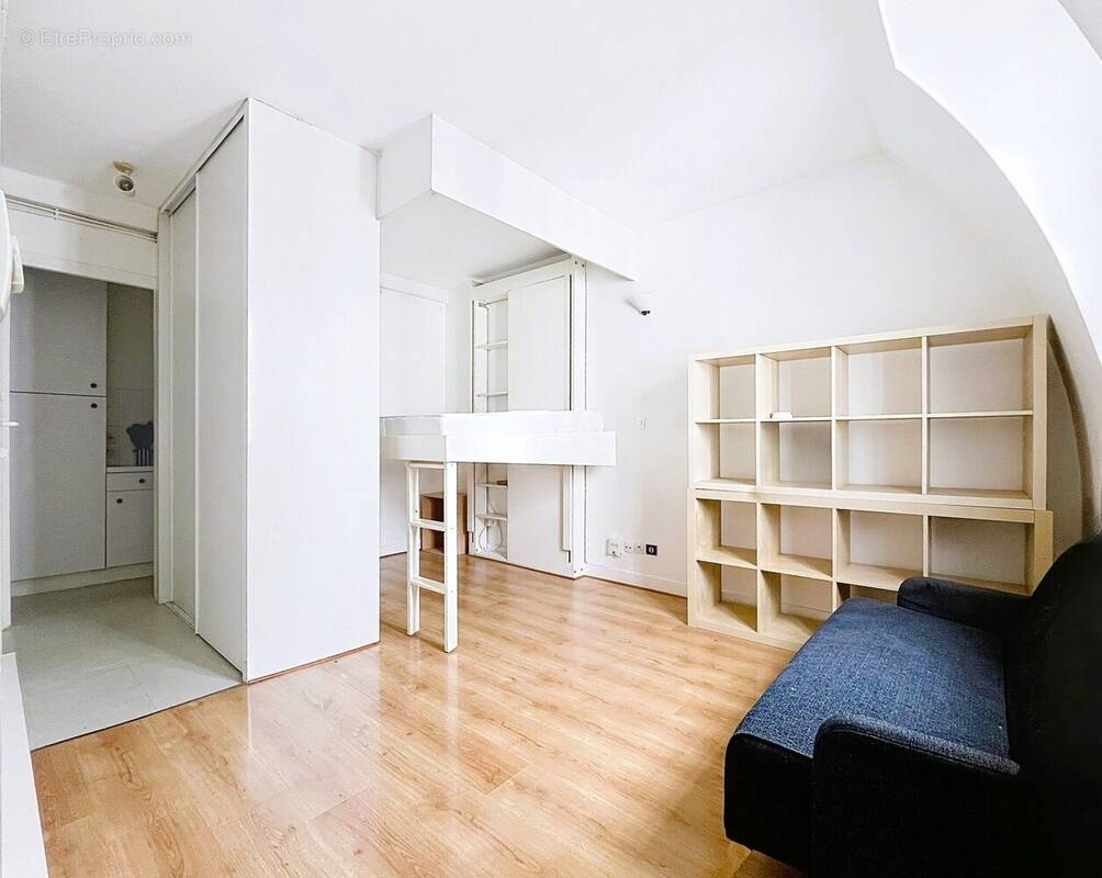 Appartement à PARIS-20E