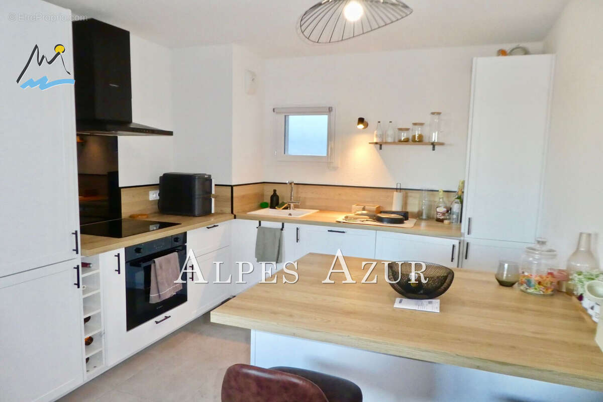 Appartement à VENCE