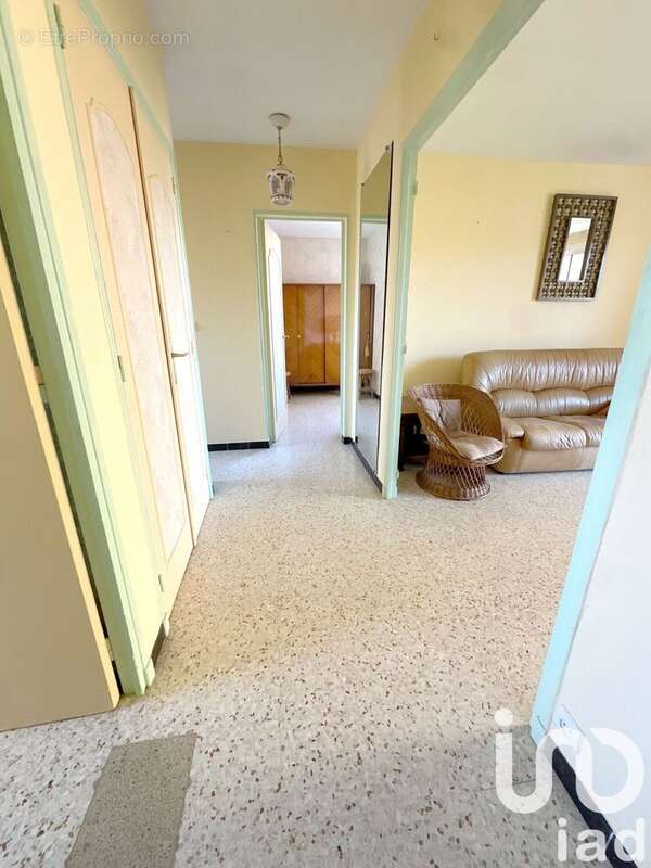 Photo 3 - Appartement à PUGET-SUR-ARGENS