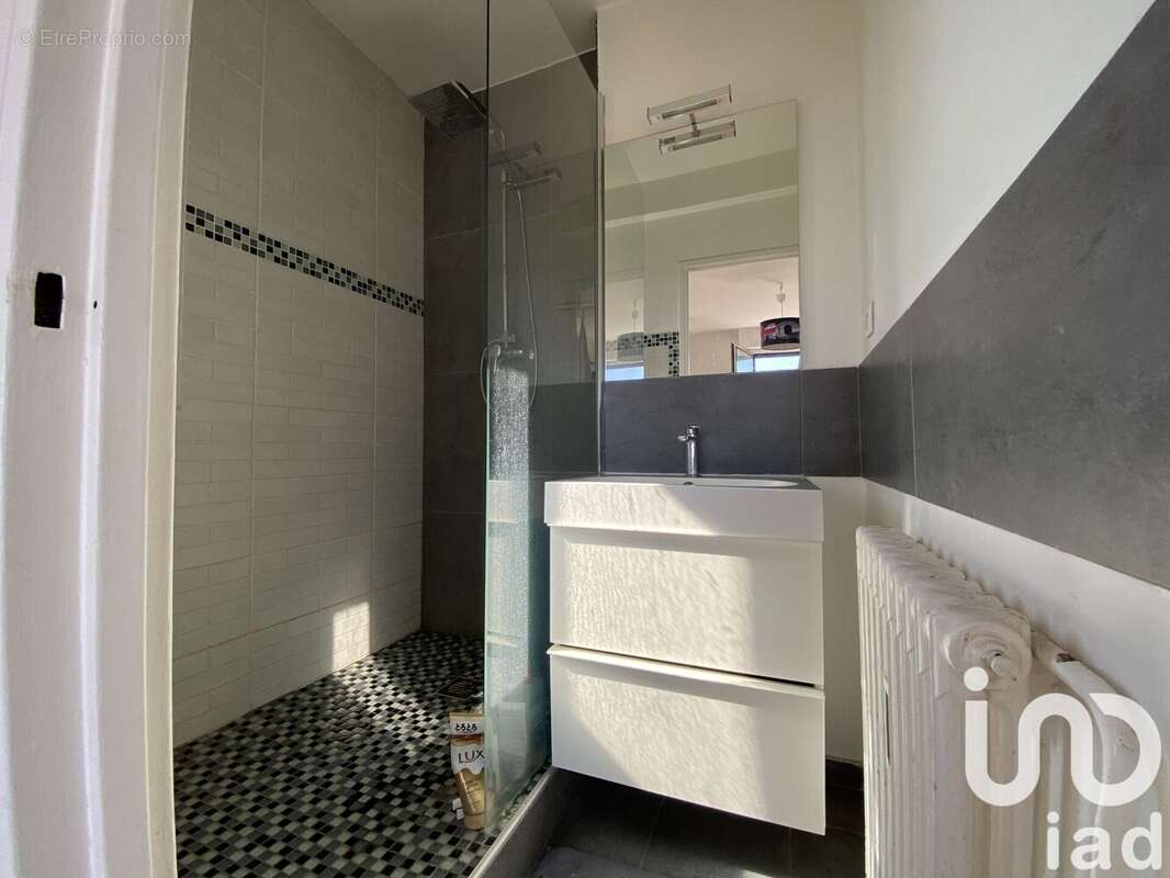 Photo 8 - Appartement à SURESNES
