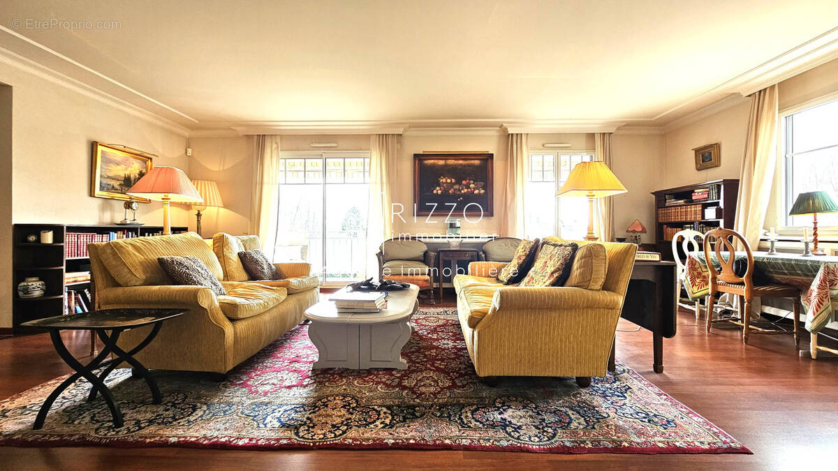 Appartement à DIVONNE-LES-BAINS