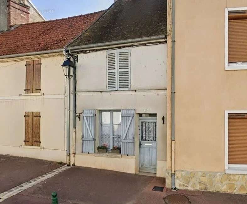Maison à NANTEUIL-LE-HAUDOUIN