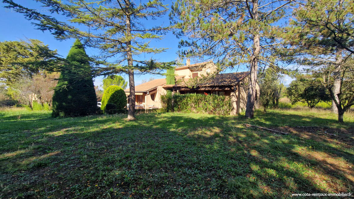 Maison à SAINT-CANNAT