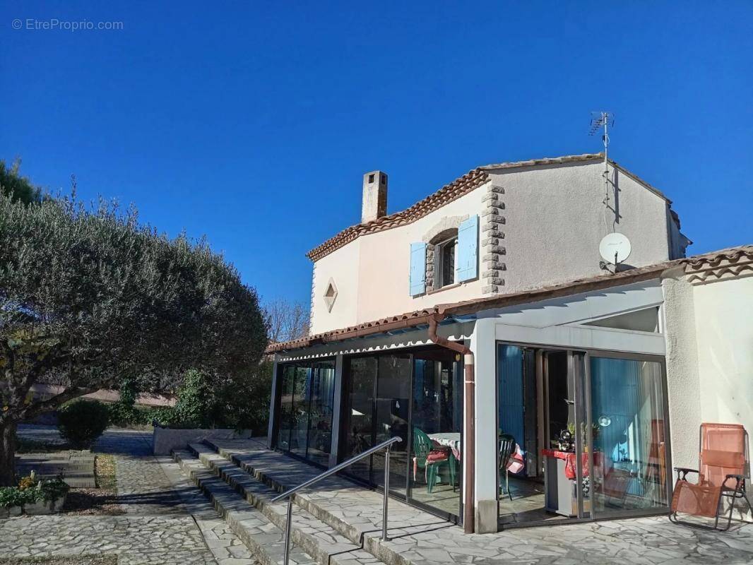 Maison à COURNONTERRAL
