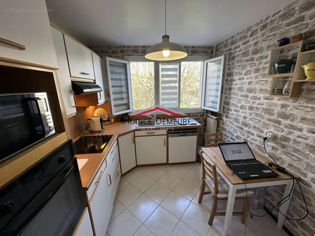Appartement à FREPILLON