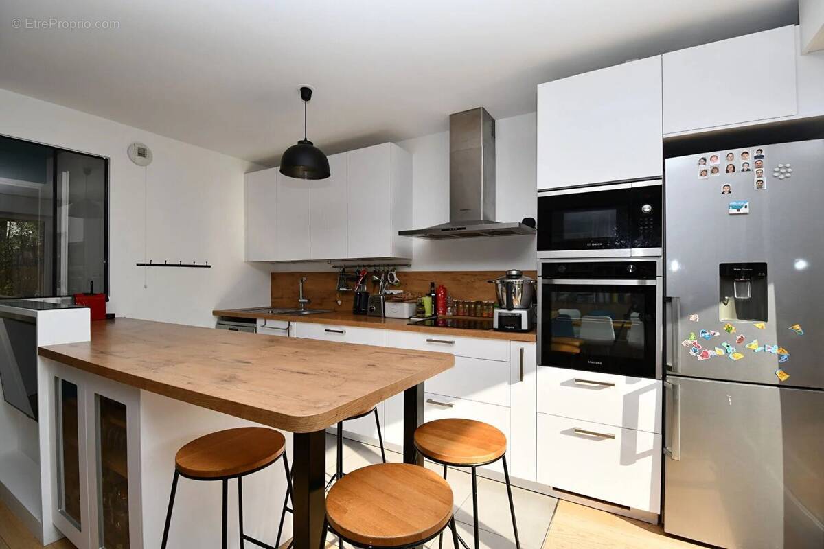 Appartement à RUEIL-MALMAISON