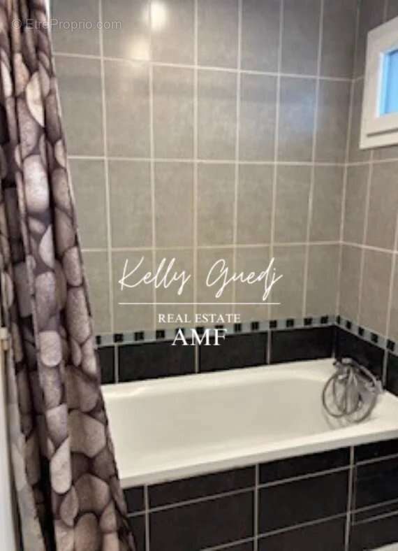 Appartement à MARSEILLE-12E