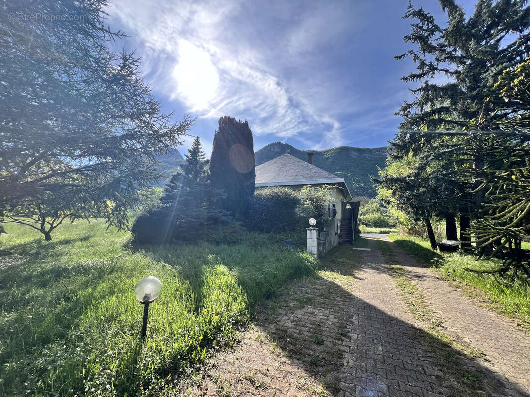 Maison à VIF