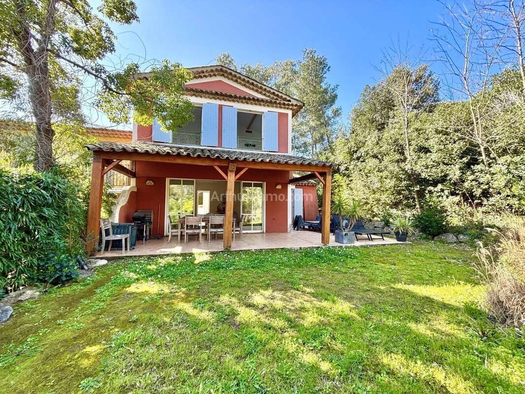 Maison à GRIMAUD