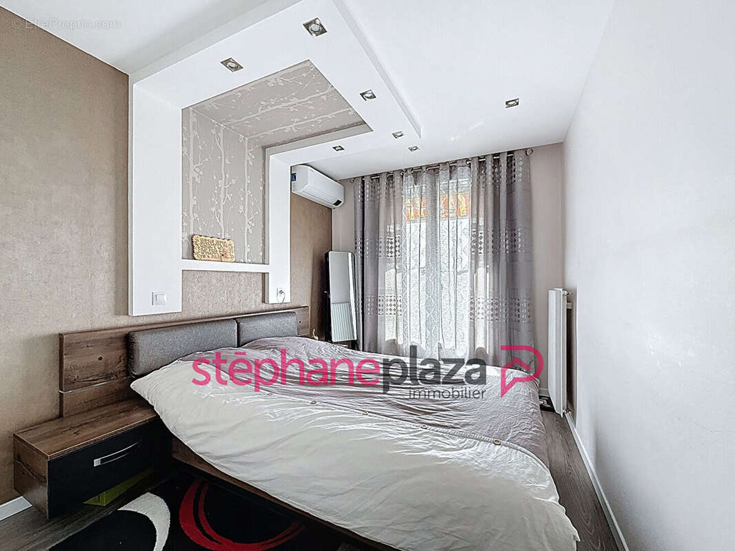 Appartement à DECINES-CHARPIEU