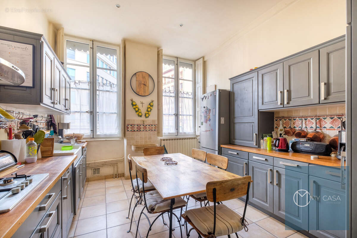 Appartement à LYON-1E