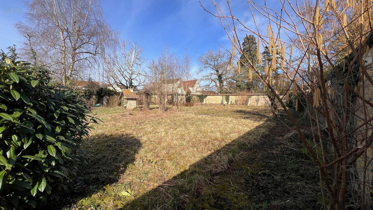 Terrain à AUTEUIL